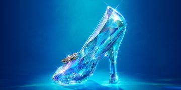 Cinderella 真人版最新预告释出