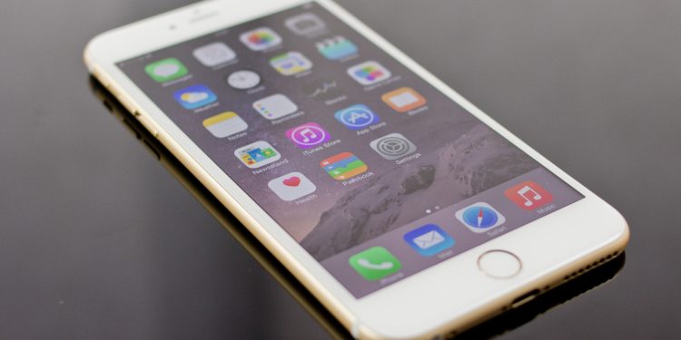 Apple 新专利！ iPhone Home 键将化身 gaming joystick ？