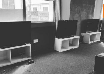 GamesBond遭人破门行窃！损失大量PS4主机！