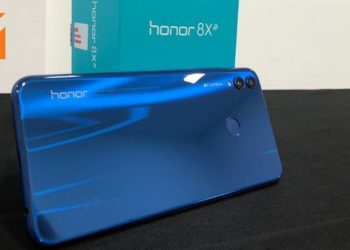 honor 8X宣布正式在马来西亚发售！购买手机还附赠honor band 3智慧手环！