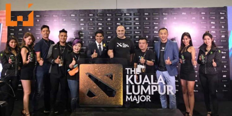 青体部长Syed Saddiq亲临The Kuala Lumpur Major！还试玩了一下Predator Thronos！