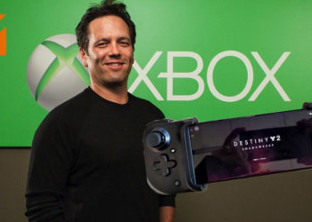 Phil Spencer使用Razer Kishi通用手游手柄通过Project xCloud体验《Destiny 2》！手柄的游戏体验非常让人沉迷！