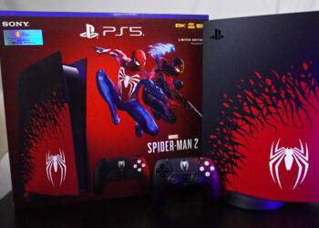 PS5主题《Marvel’s Spider-Man 2》限量版同捆组开箱！红黑配色和蜘蛛侠Logo太帅了！